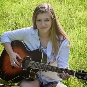 Meet your Posher, Cayla